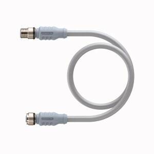 Ein graues, gebogenes Kabel mit Steckern an beiden Enden, die für den Anschluss elektronischer Geräte verwendet werden.
