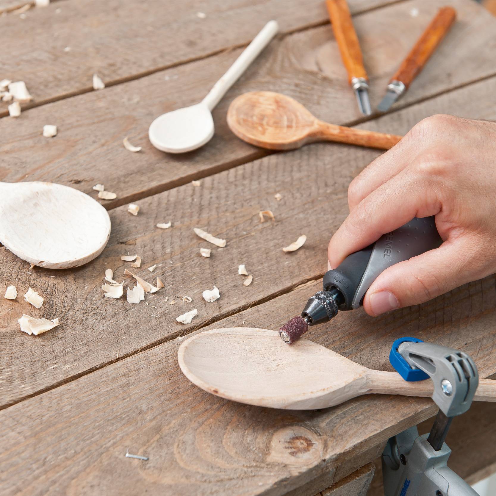 Dremel 2050-15 Stylo+ F0132050JM Multifunktionswerkzeug mit Zubehör 17teilig 9W