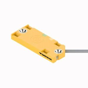 Turck Kapazitiver Sensor BC10-QF5,5-RP6X2 2620126 bündig PNP, Öffner (L x B x H) 54 x 20.3 x 5.5mm