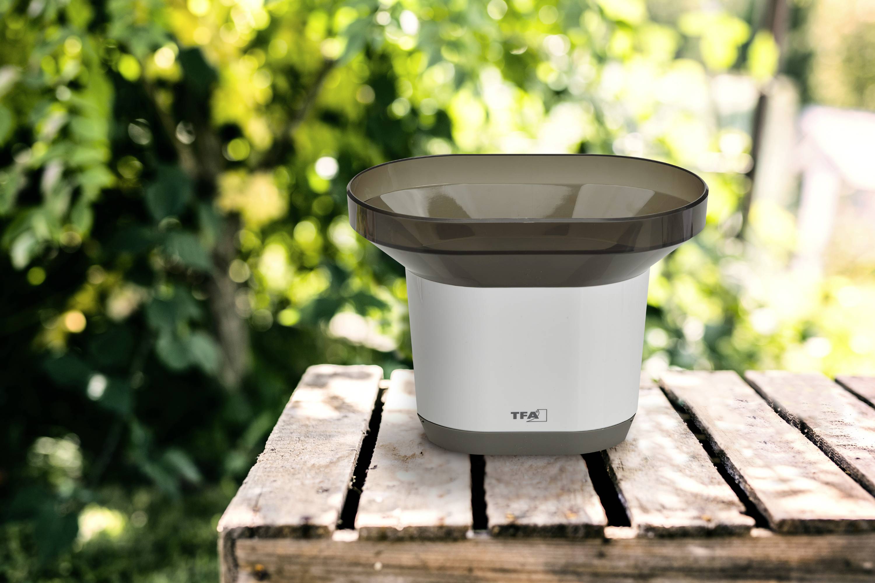 TFA Dostmann 30.3802.02 VIEW Regenmesser Funk 868MHz