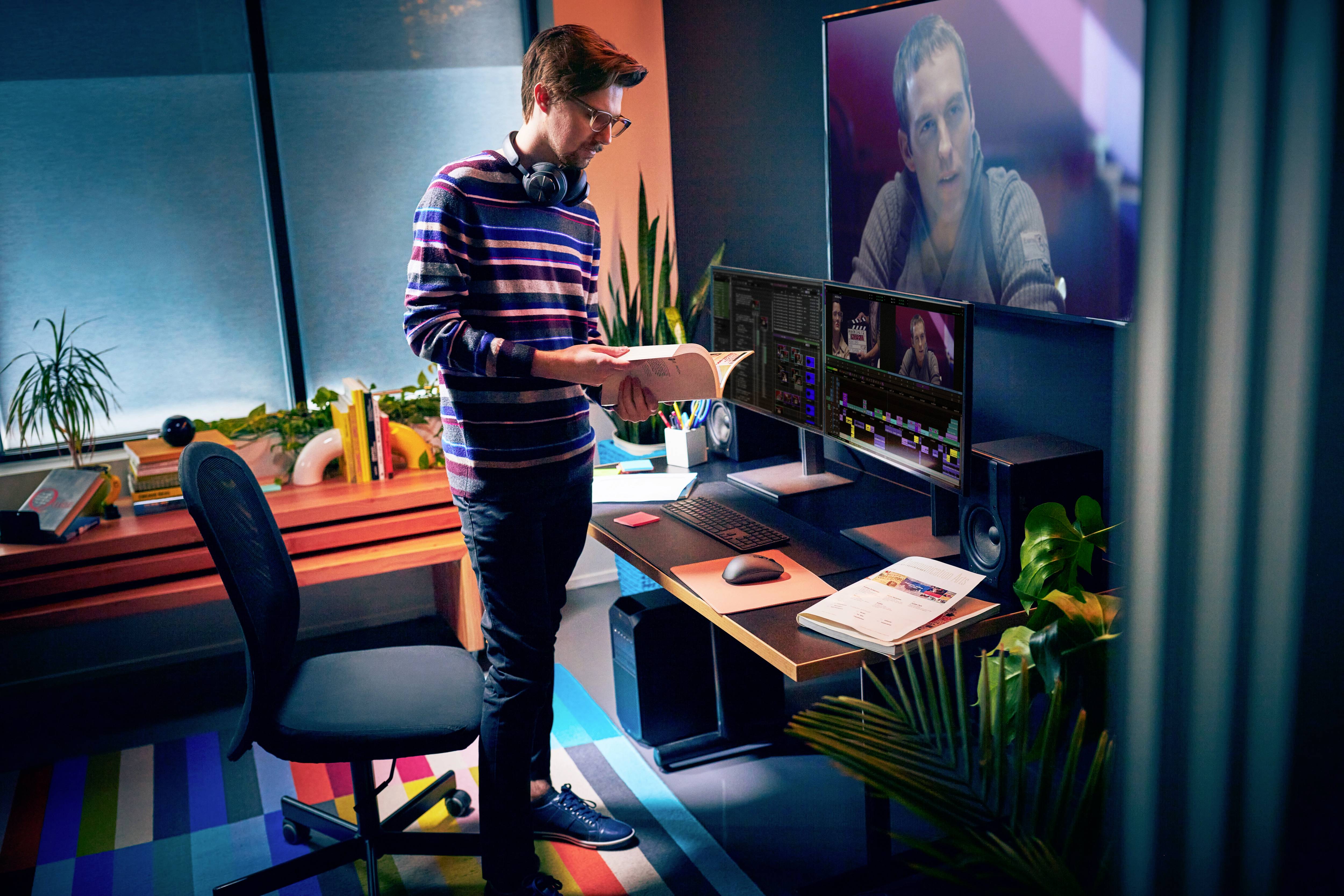 HP Workstation Z4 G5 Intel® Xeon® W w3-2425 4.2 GHz 32 GB RAM 512 GB SSD Nvidia RTX A2000 12 GB GDDR6 Win 11 Pro 5E8E1EA#ABD