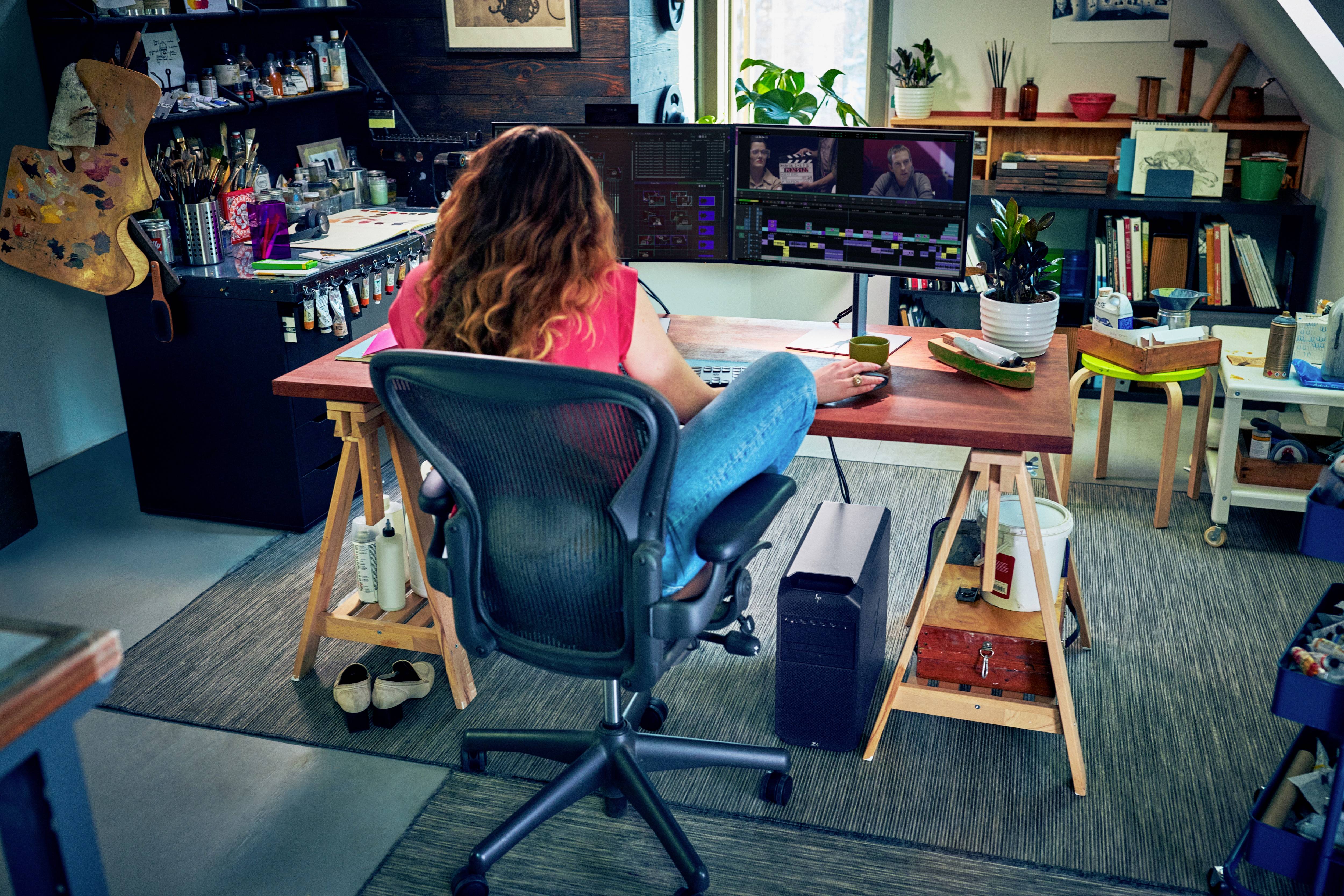 HP Workstation Z4 G5 Intel® Xeon® W w3-2425 4.2 GHz 32 GB RAM 512 GB SSD Nvidia RTX A2000 12 GB GDDR6 Win 11 Pro 5E8E1EA#ABD