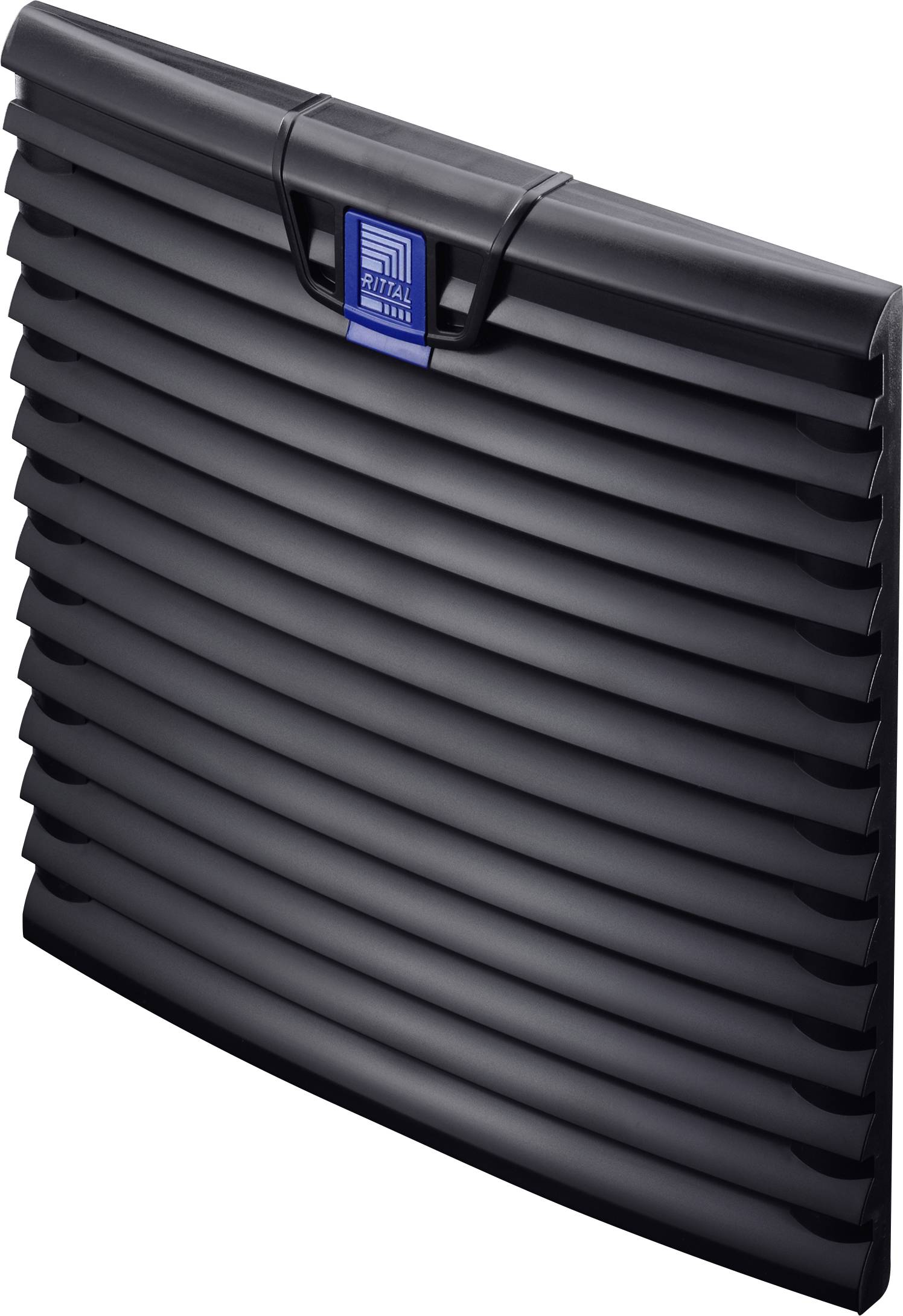 Eine schwarze Ventilatorabdeckung mit gewellten Lamellen und einem blauen Logo in der Mitte oben.