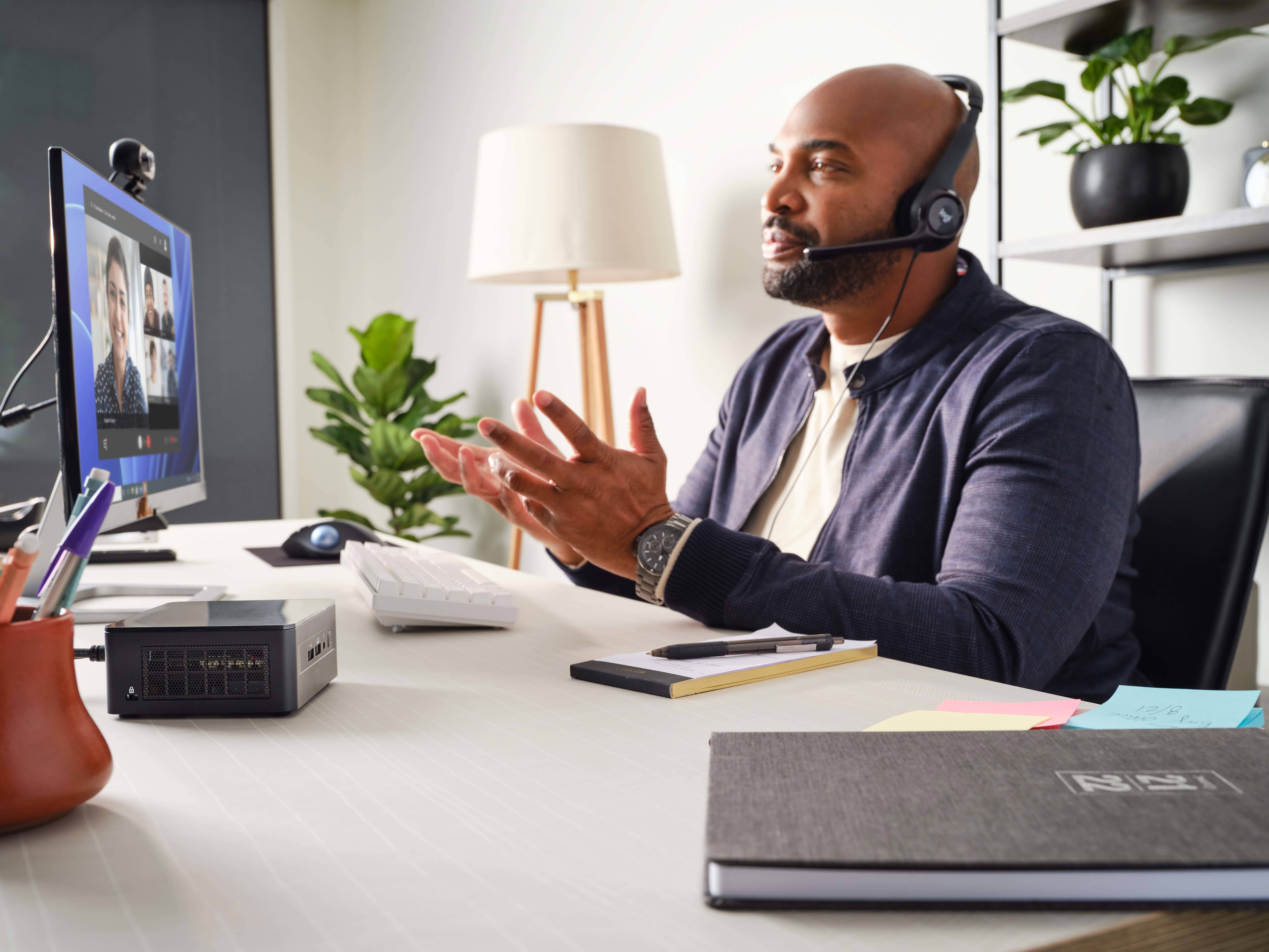 Intel Barebone NUC 12 Pro Kit NUC12WSHi7 Intel® Core™ i7 i7-1260P 4.7 GHz Intel Iris Xe Graphics FreeDOS RNUC12WSHI70002