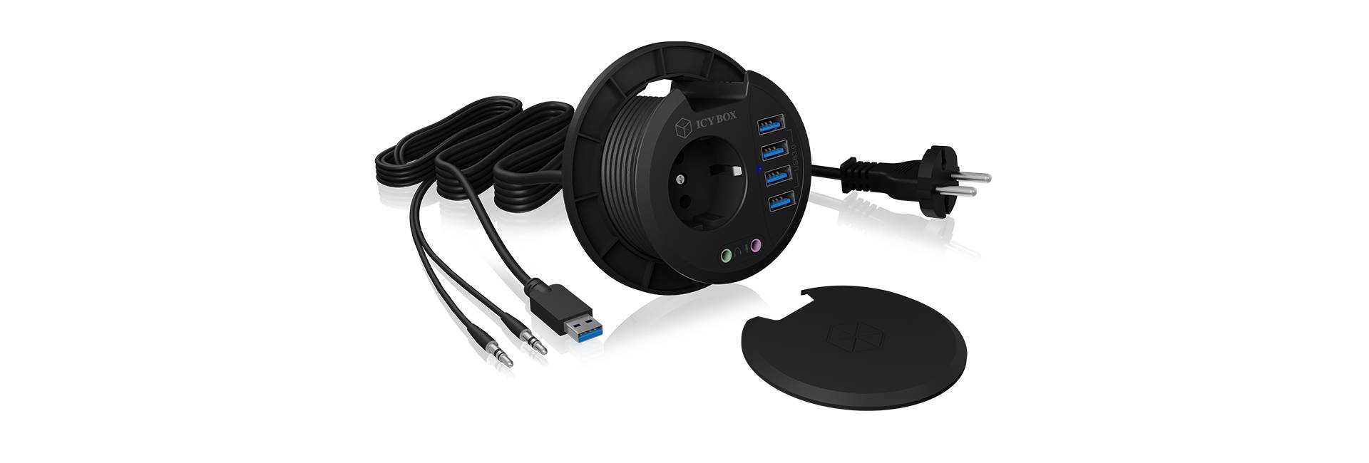 Steckdose mit USB-Anschlüssen, Kabel und abnehmbarem Deckel. Geeignet zum Laden und Verbinden von Geräten.