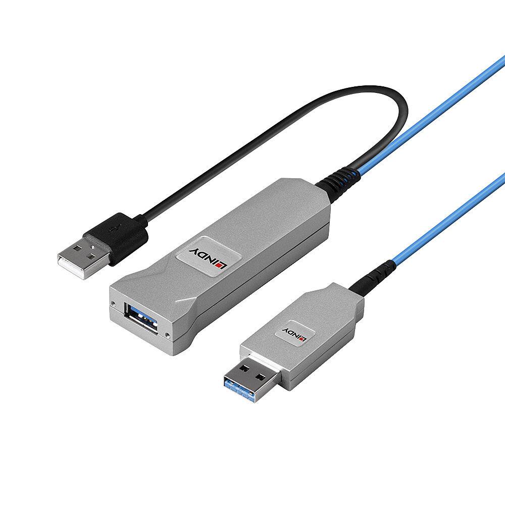 Ein USB-Verlängerungskabel mit grauem Gehäuse und blauen Steckern, verbunden über ein langes Kabel. Markenname 'LINDY' auf dem Gehäuse.