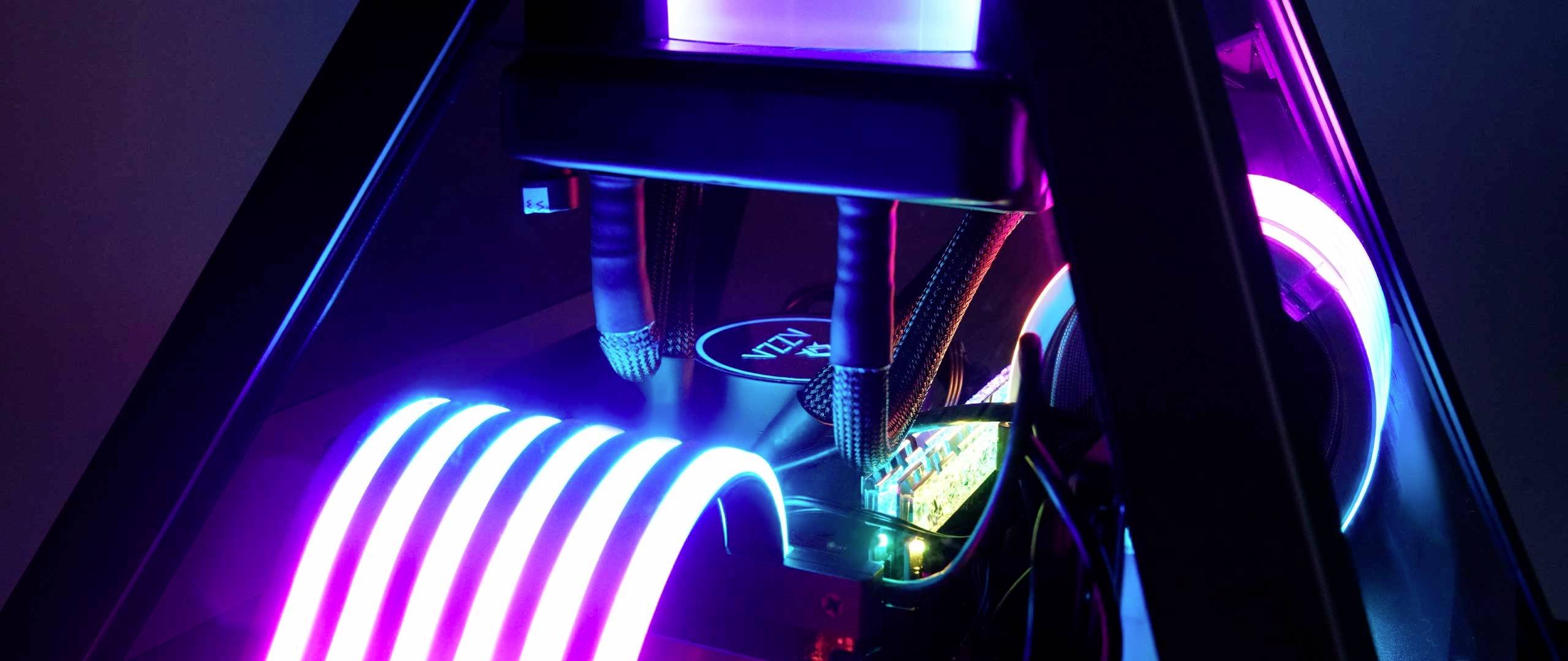 AZZA PCIe Riser Kabel PCIe x16 Stecker 0.2m Weiß ACAZ-20R-I