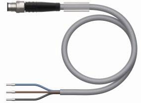 Graues Kabel mit rundem Stecker und drei abisolierten Drähten in den Farben Braun, Blau und Schwarz, vor weißem Hintergrund.