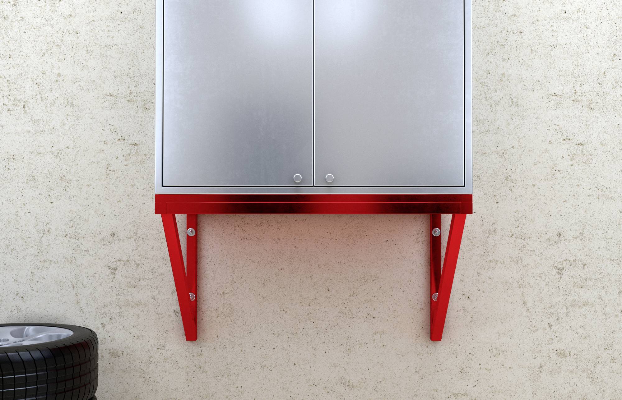 Metallschrank an einer Wand mit rotem Regal daneben, Autoreifen steht unten links.