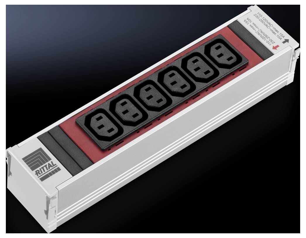 Stromverteilerleiste mit sechs Steckdosen und rotem Schalter, Rittal-Logo links. Geeignet für IT-Umgebungen.