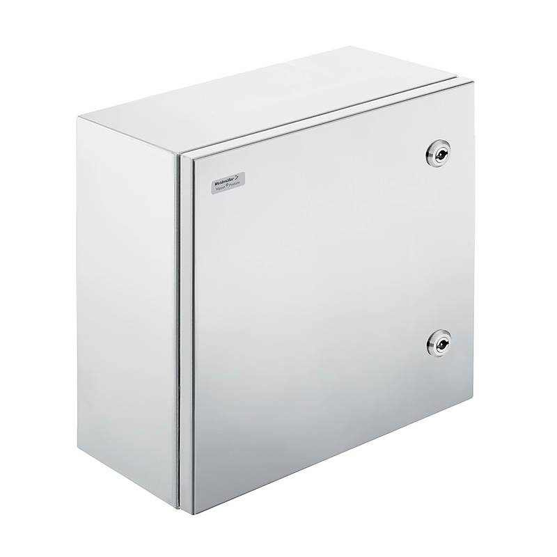 Rechteckiger Edelstahlschrank mit zwei Schlössern und glatter Oberfläche. Geeignet zur sicheren Aufbewahrung in industriellen Umgebungen.