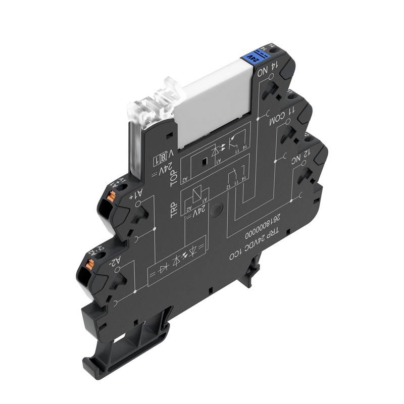 Schmaler elektrischer Relaisbaustein mit transparentem Stecker auf Oberseite. Gehäuse in Schwarz, mit weißen Schaltzeichen. Links und rechts befinden sich Schraubklemmen.