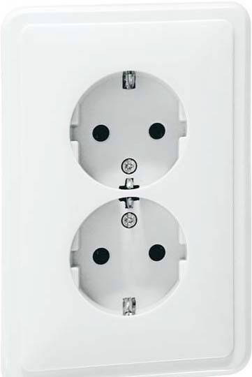 Eine weiße Doppelsteckdose an einer Wand, bereit zur Stromversorgung von elektronischen Geräten.