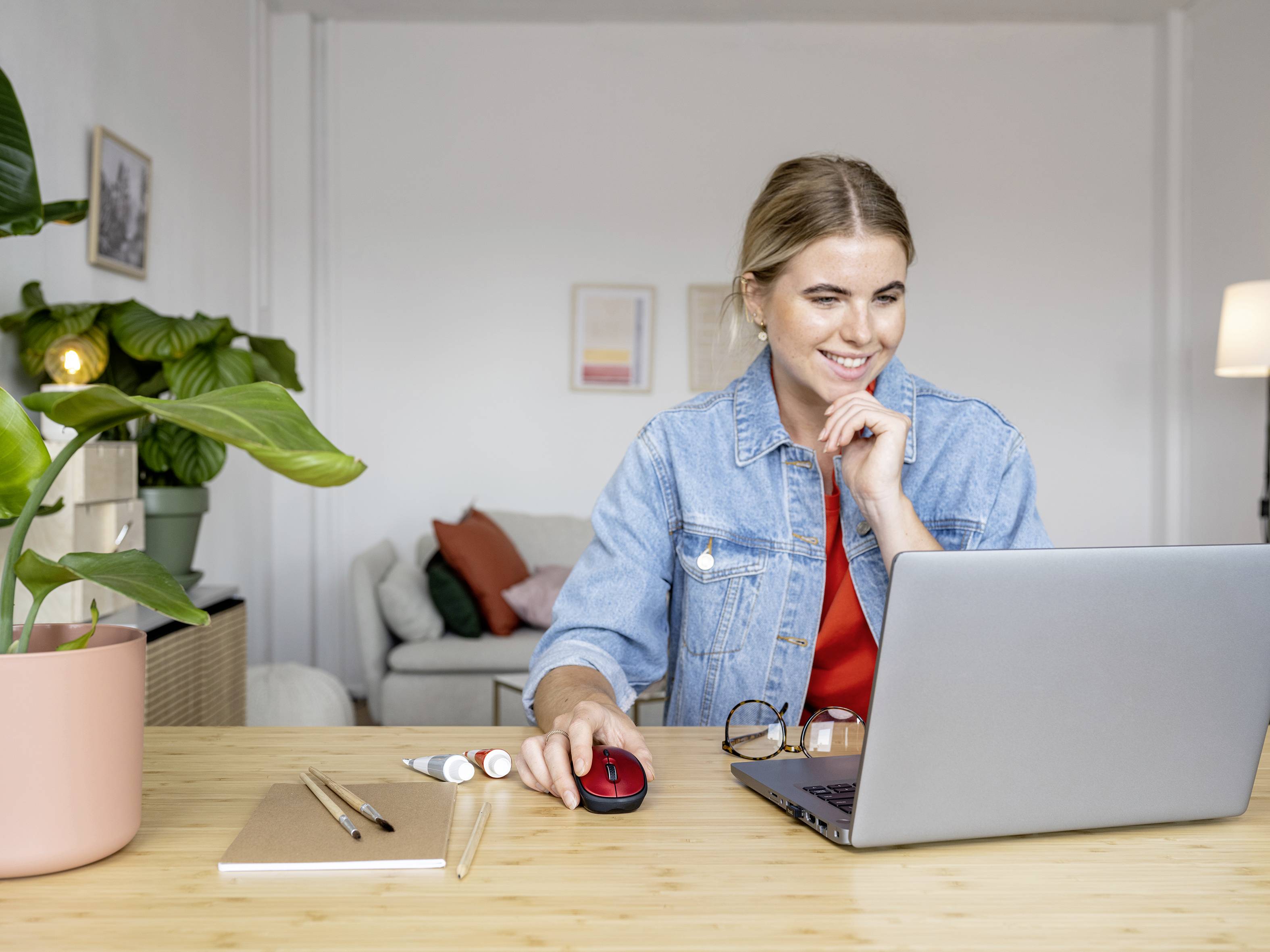 Trust YVI+ Eco Maus Funk Optisch Rot 4 Tasten 800 dpi, 1600 dpi