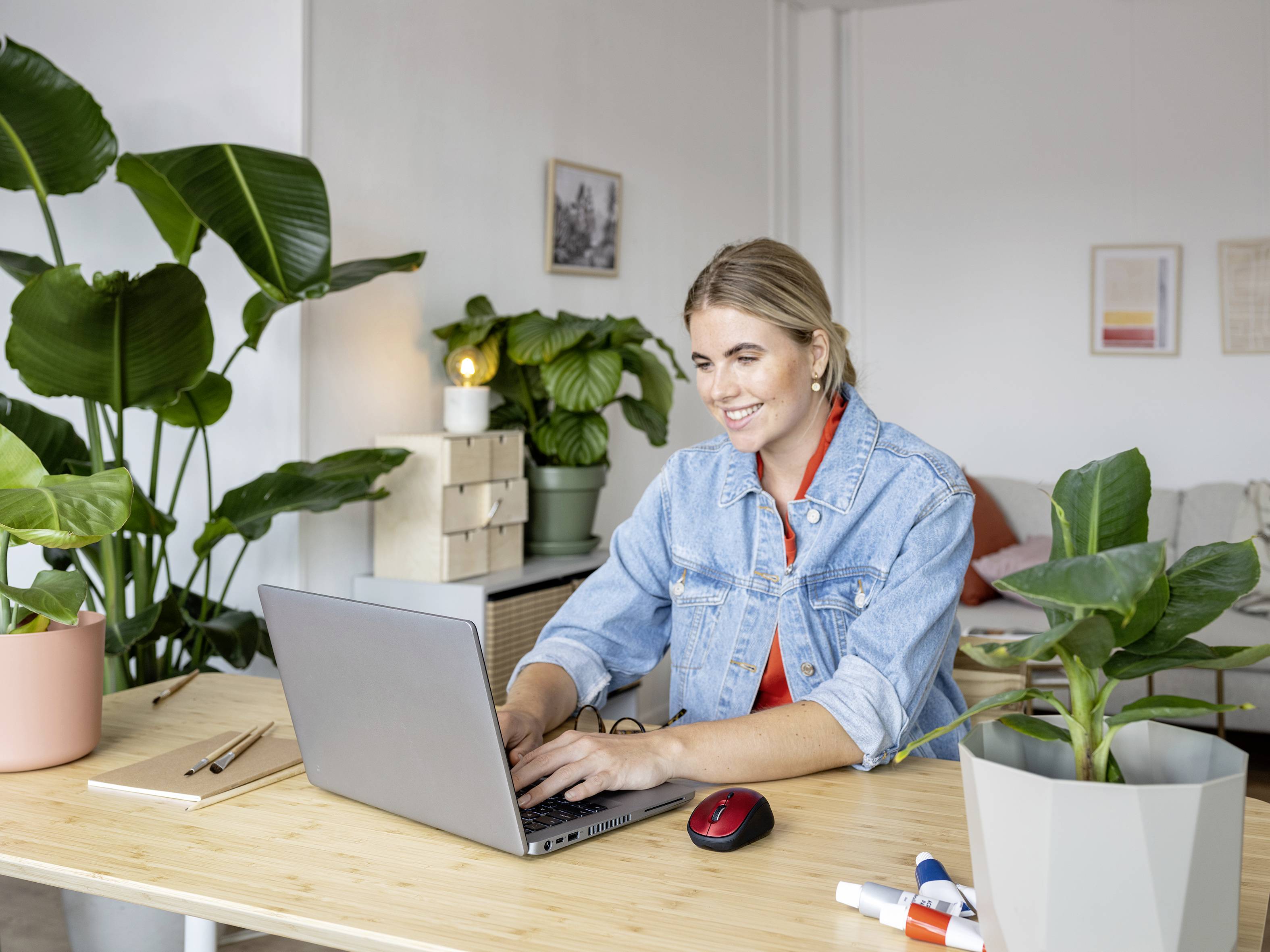 Trust YVI+ Eco Maus Funk Optisch Rot 4 Tasten 800 dpi, 1600 dpi