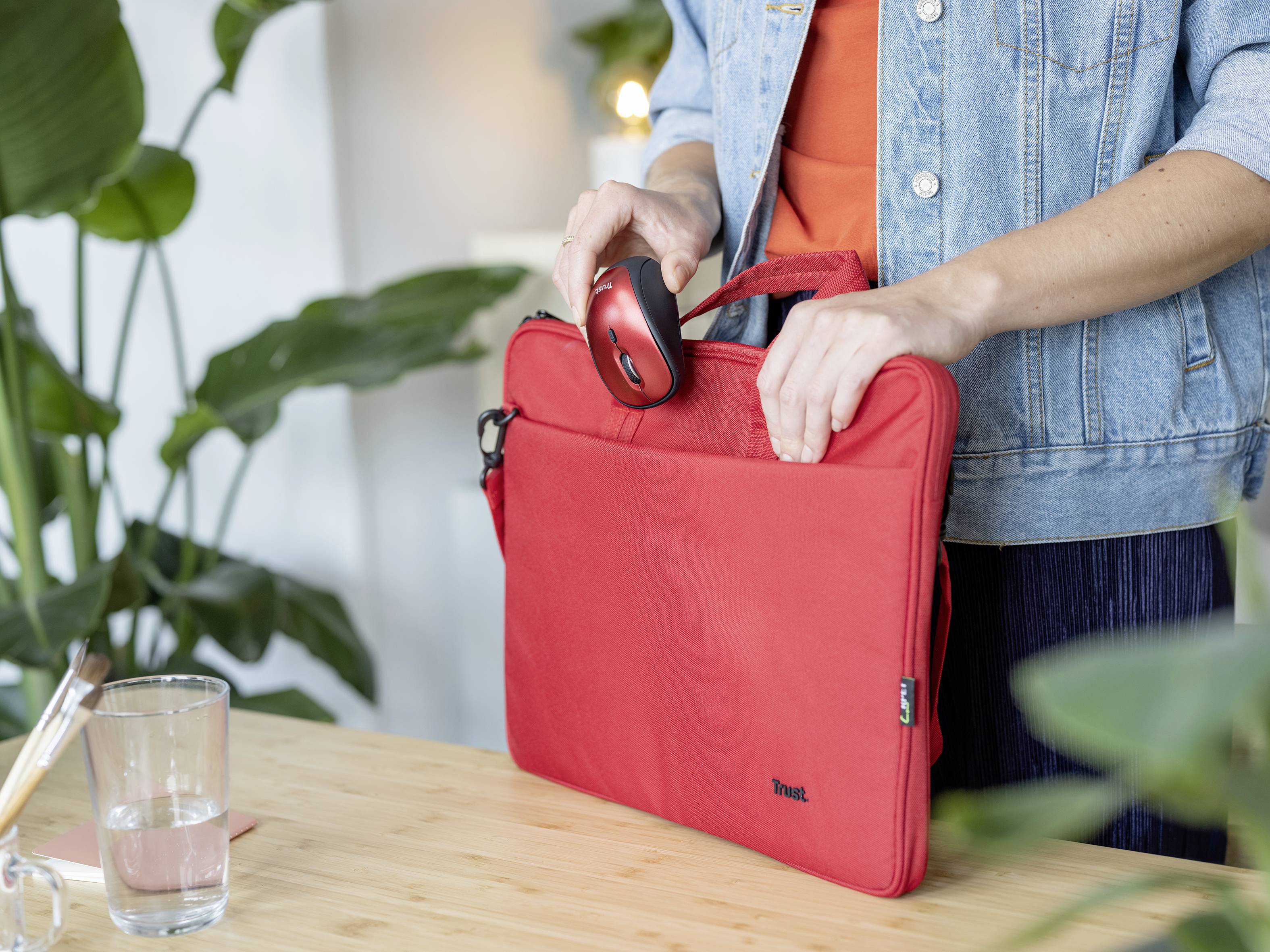 Trust YVI+ Eco Maus Funk Optisch Rot 4 Tasten 800 dpi, 1600 dpi