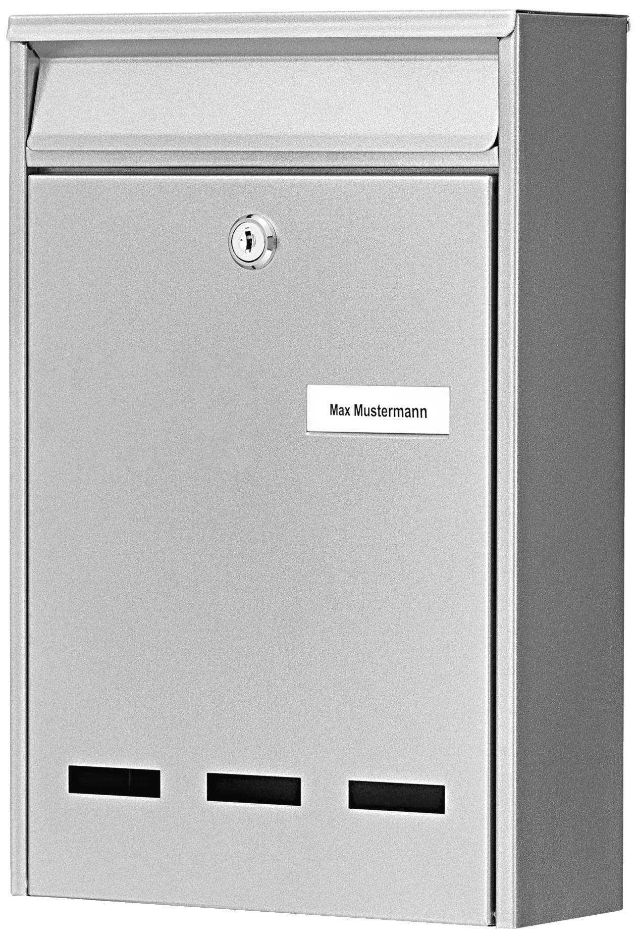 Silberner Briefkasten mit Namensschild 'Max Mustermann', montiert an einer Wand.