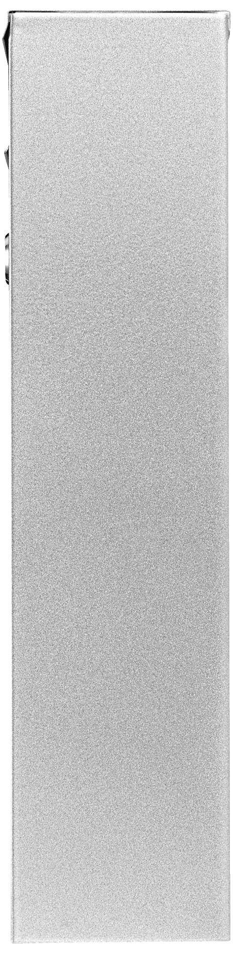 Silberne, rechteckige Metallfläche ohne erkennbare Details oder Kontext.