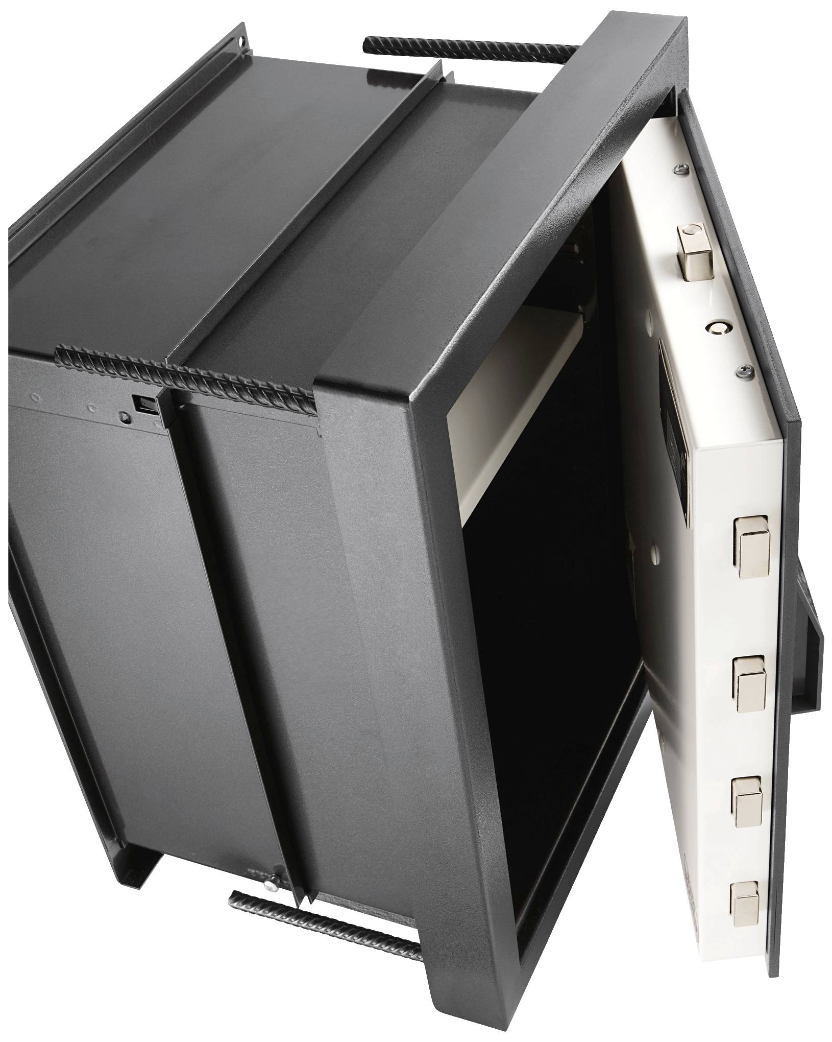 Ein geöffneter Tresor mit robustem Metallrahmen und einem komplexen Schließmechanismus. Der Innenraum ist leer.