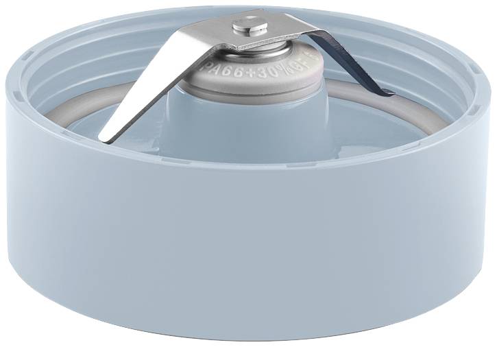 Eine graue Kunststoffkappe mit zwei Metallklingen, die sich in der Mitte befinden. Die Kappe passt auf einen Mixer oder ein Küchengerät.