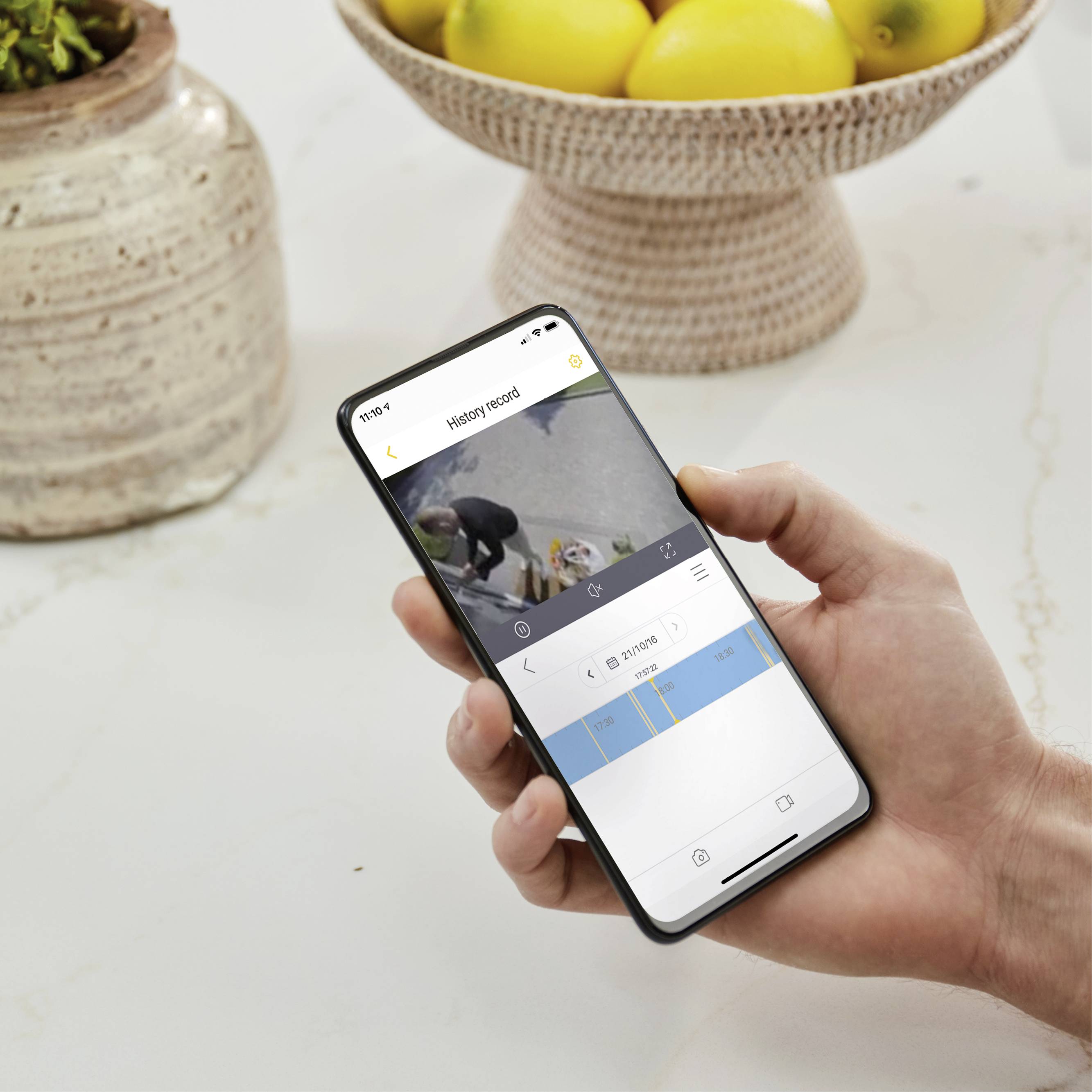 YALE SV-4C-4ABFX-2 V2 Analog Überwachungskamera-Set 4-Kanal mit 4 Kameras 1920 x 1080 Pixel