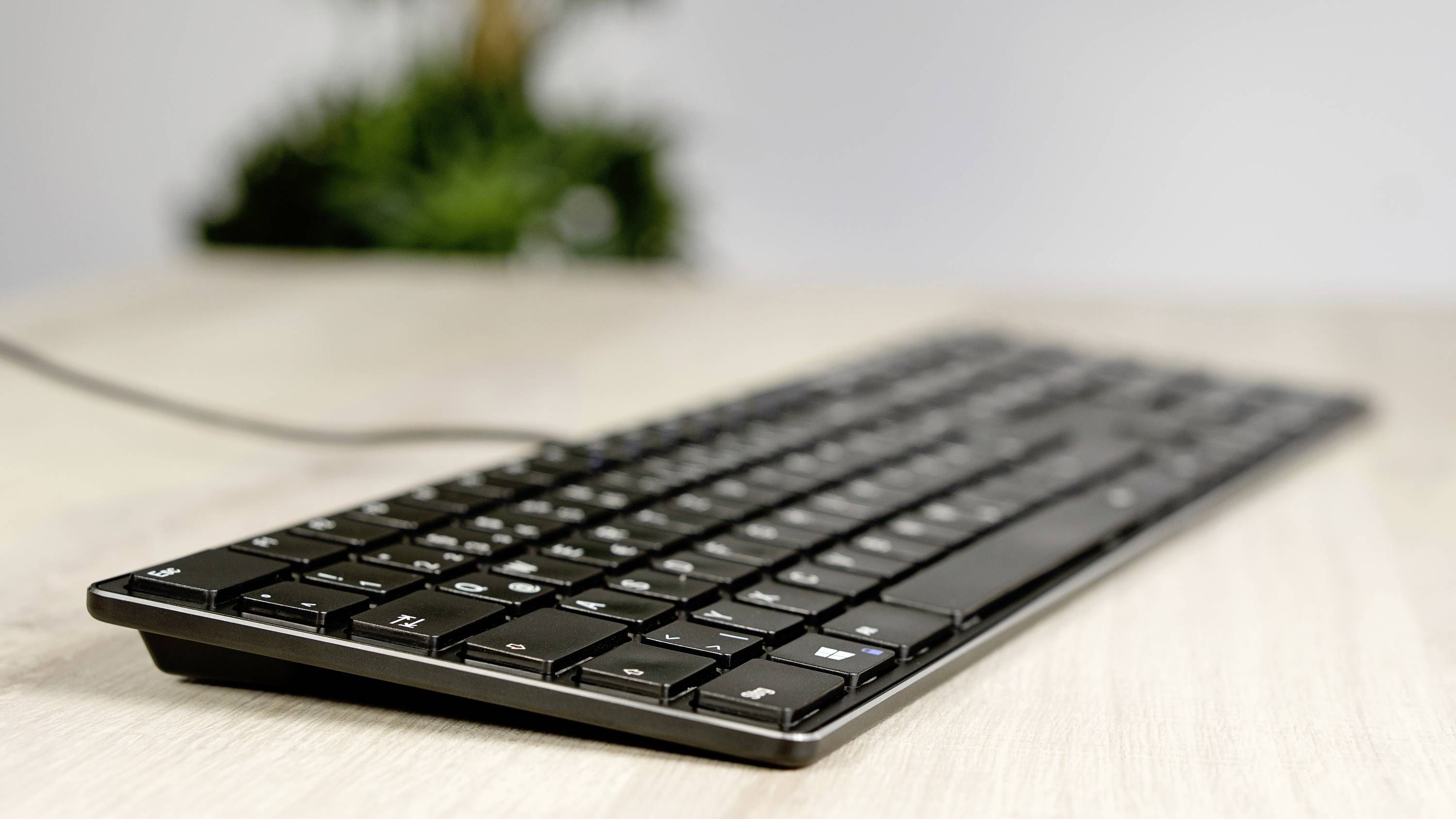 SpeedLink RIVA Slim Kabelgebunden Tastatur Deutsch, QWERTZ Schwarz Geräuscharme Tasten