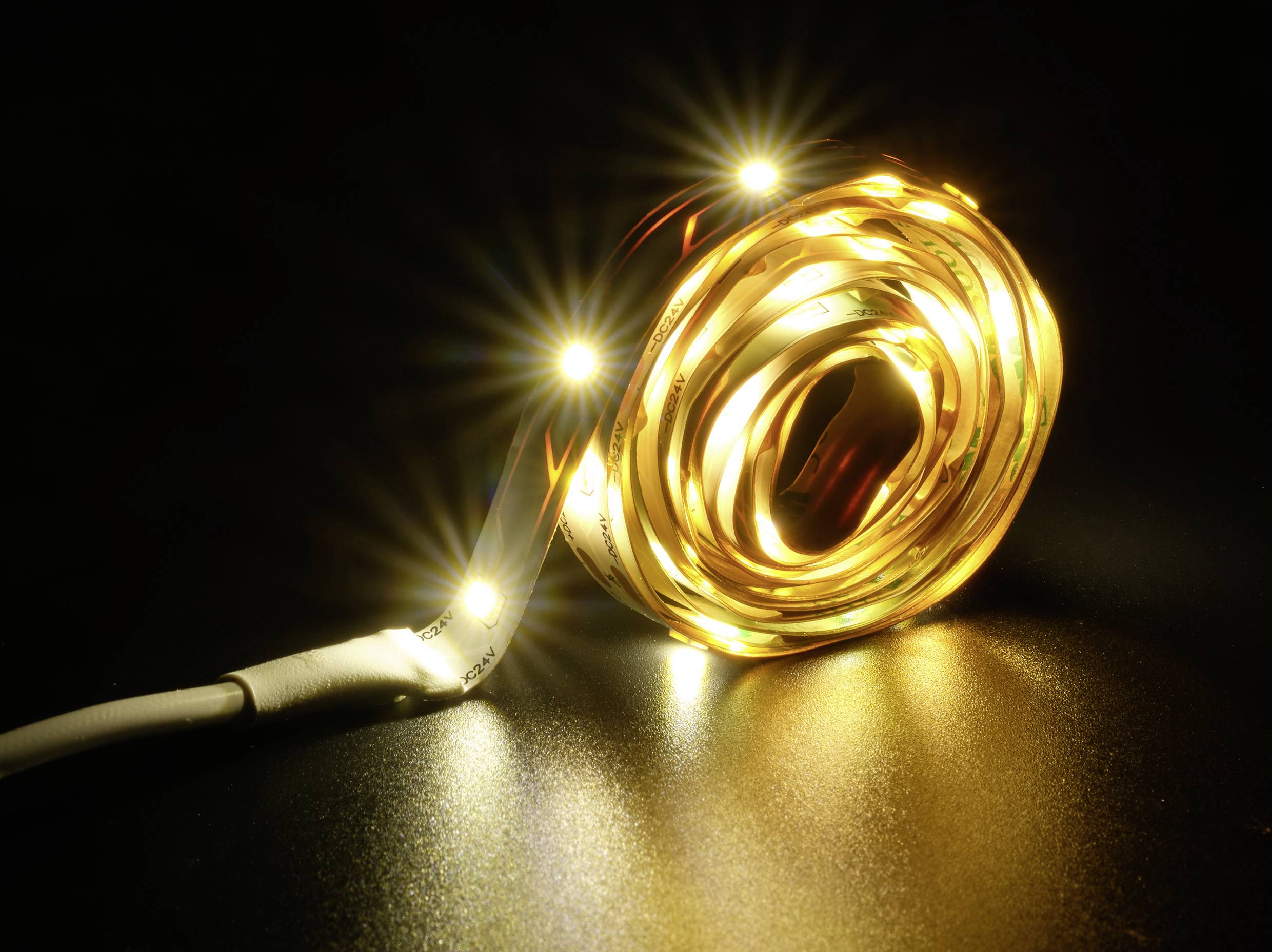 Sygonix SY-5733220 LED-Streifen-Komplettset mit Bewegungsmelder 230V 1500mm Naturweiß 1St.