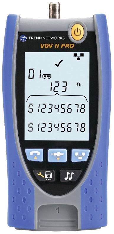 Ein Kabeltester mit Display zeigt '123 ft' an. Das Gerät hat blaue Seiten und mehrere Funktionstasten unterhalb des Bildschirms.