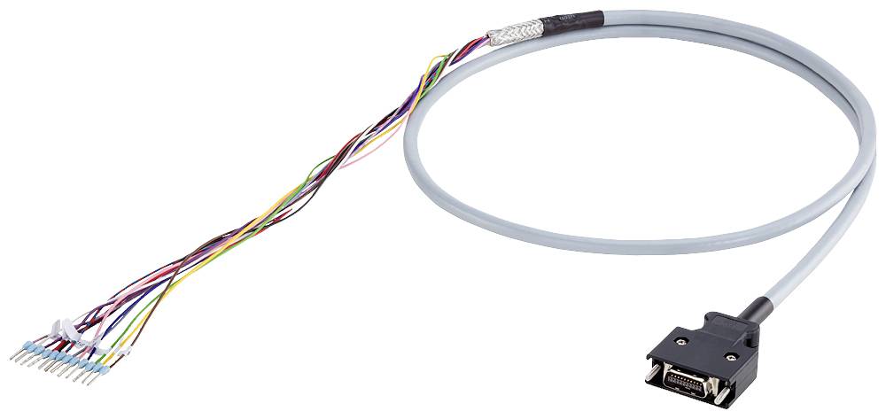 Ein graues mehradriges Kabel mit einem schwarzen Stecker links und freigelegten bunten Drähten rechts, geeignet für elektronische Verbindungen.