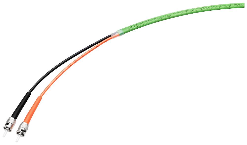 Zwei LWL-Kabel mit Steckverbindern, eines schwarz, das andere orange. Die Kabel sind nebeneinander und haben grüne Umhüllungen.