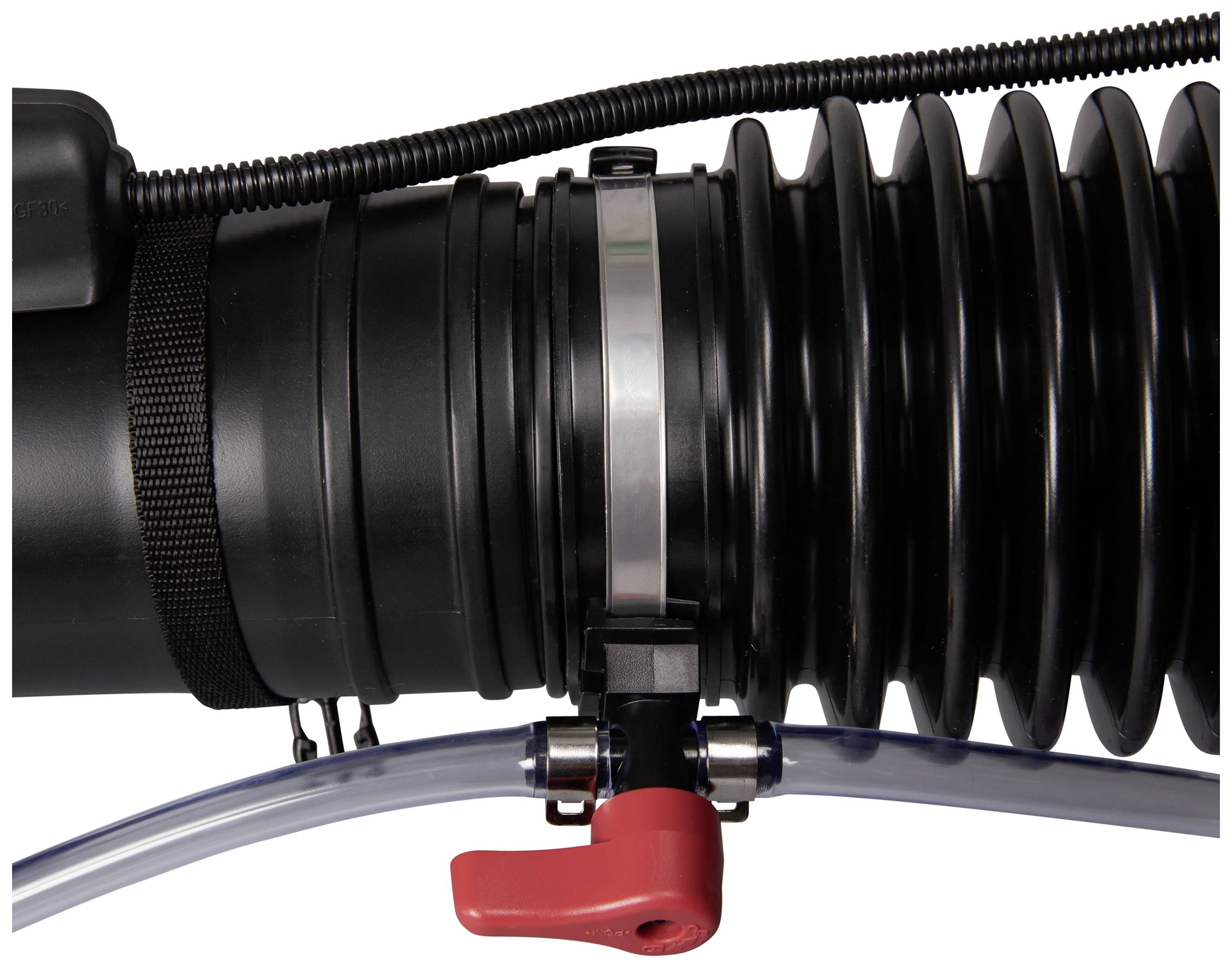 Ein schwarzer Wellschlauch in Nahaufnahme mit roter Absperrklappe und transparentem Schlauch darunter. Bindung und Kupplungen sichtbar.