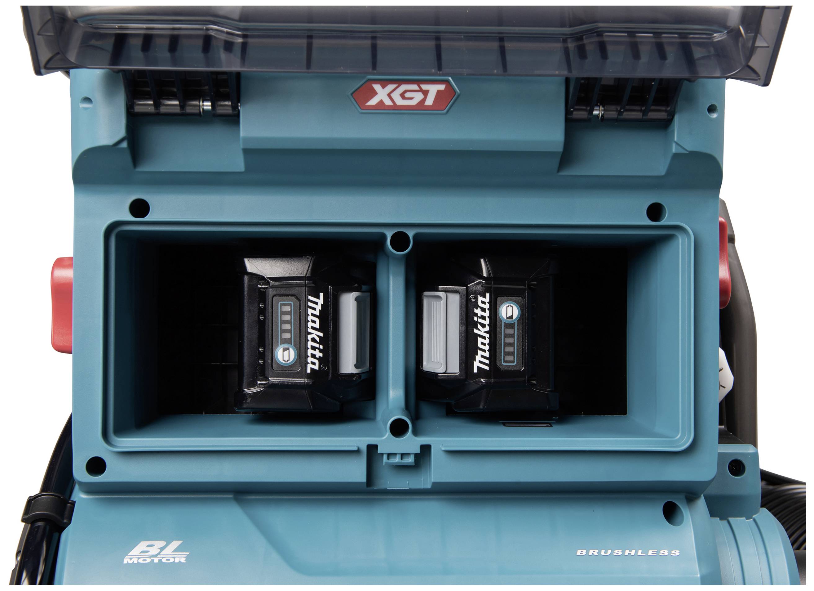 Akku-Ladegerät mit zwei Makita-Batterien in einem offenen Ladefach. Oben steht 'XGT'. Das Gerät wirkt robust und industriell.