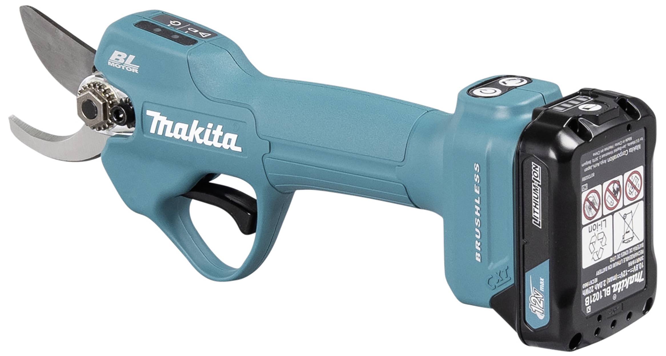 Elektrische Astschere in Blau mit ergonomischem Griff und Schneideklinge. Akku ist hinten angebracht. Makita-Logo auf der Seite.