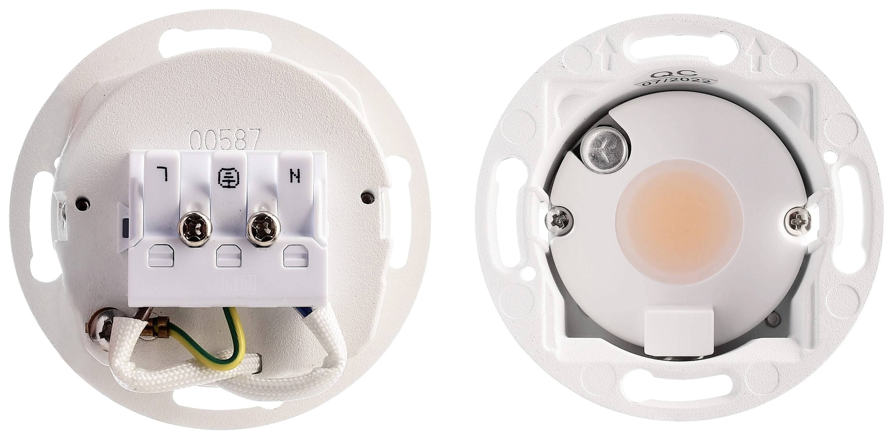Zwei Ansichten einer elektrischen Gerätebasis mit Klemmen und Sensor. Die linke Ansicht zeigt die Verkabelungsanschlüsse, die rechte einen Sensor.