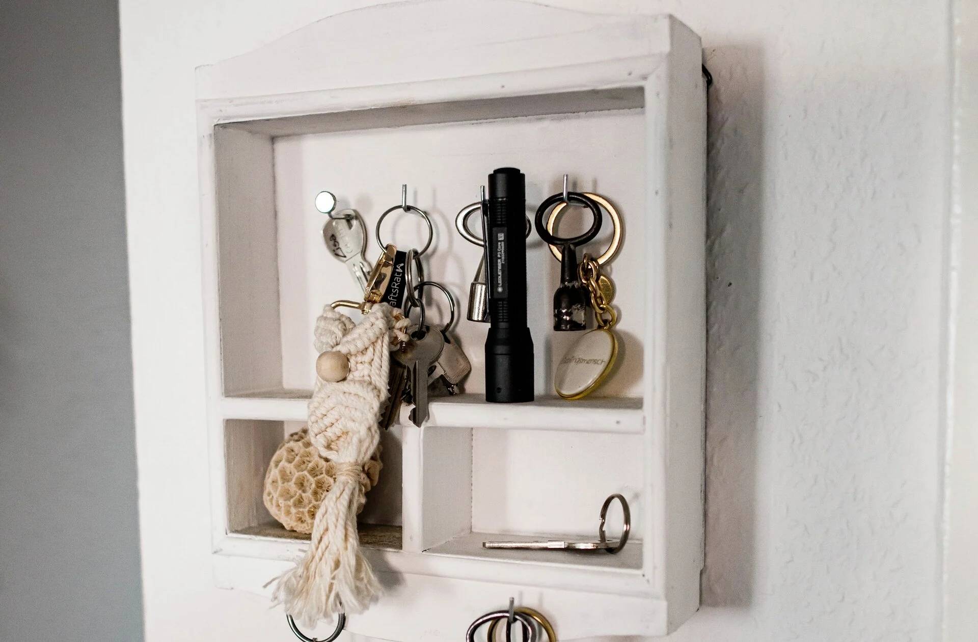 Ledlenser P3 Core LED Taschenlampe mit Gürtelclip batteriebetrieben 90 lm 6 h 42 g