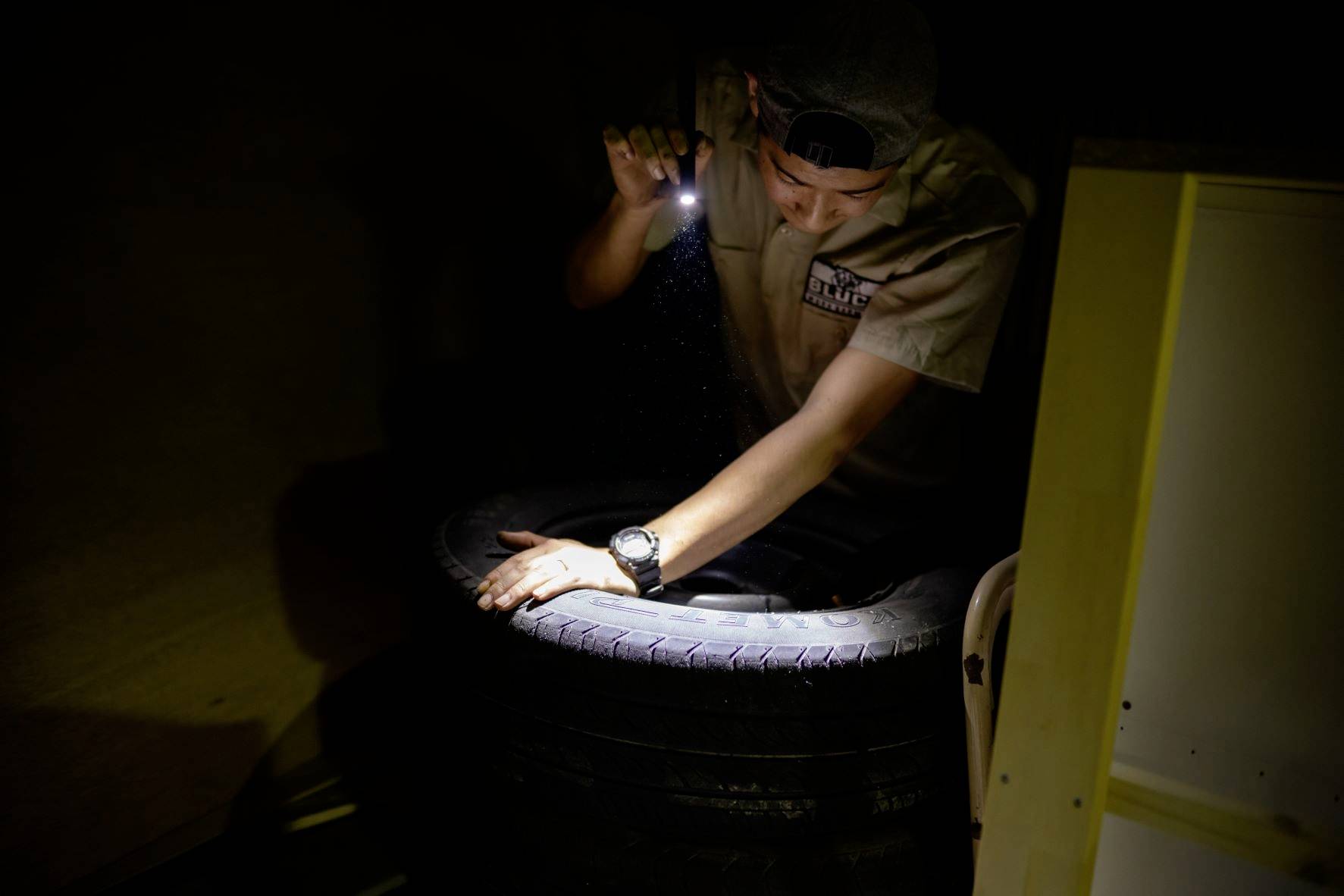 Ledlenser P4 Core LED Taschenlampe mit Gürtelclip batteriebetrieben 120 lm 20 h 58 g