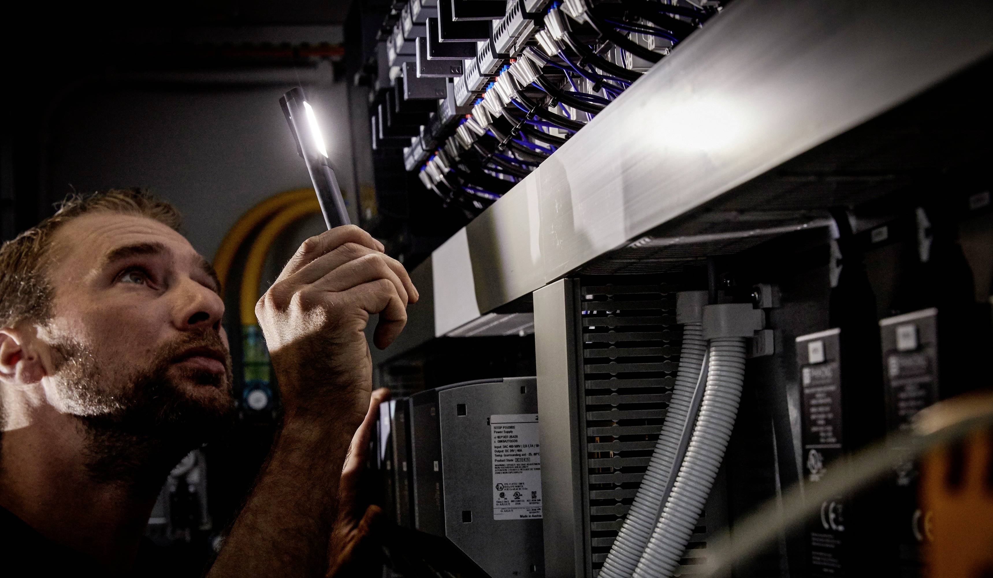 Ledlenser W2 Work LED Arbeitsleuchte batteriebetrieben 160 lm 20 h 65 g