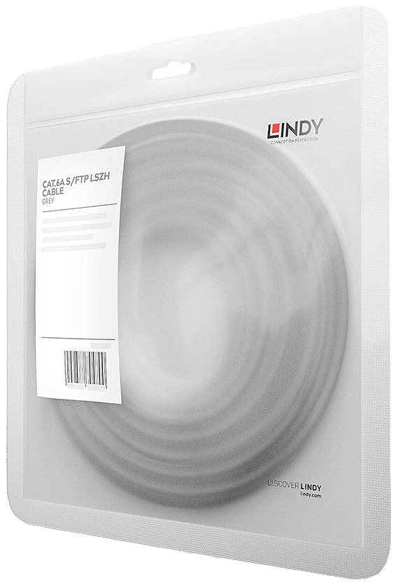 Verpackung eines LINDY CAT6A S/FTP LSOH Kabels mit weißem Kabel sichtbar durch transparentes Plastik. Etikett mit Barcode und Details.