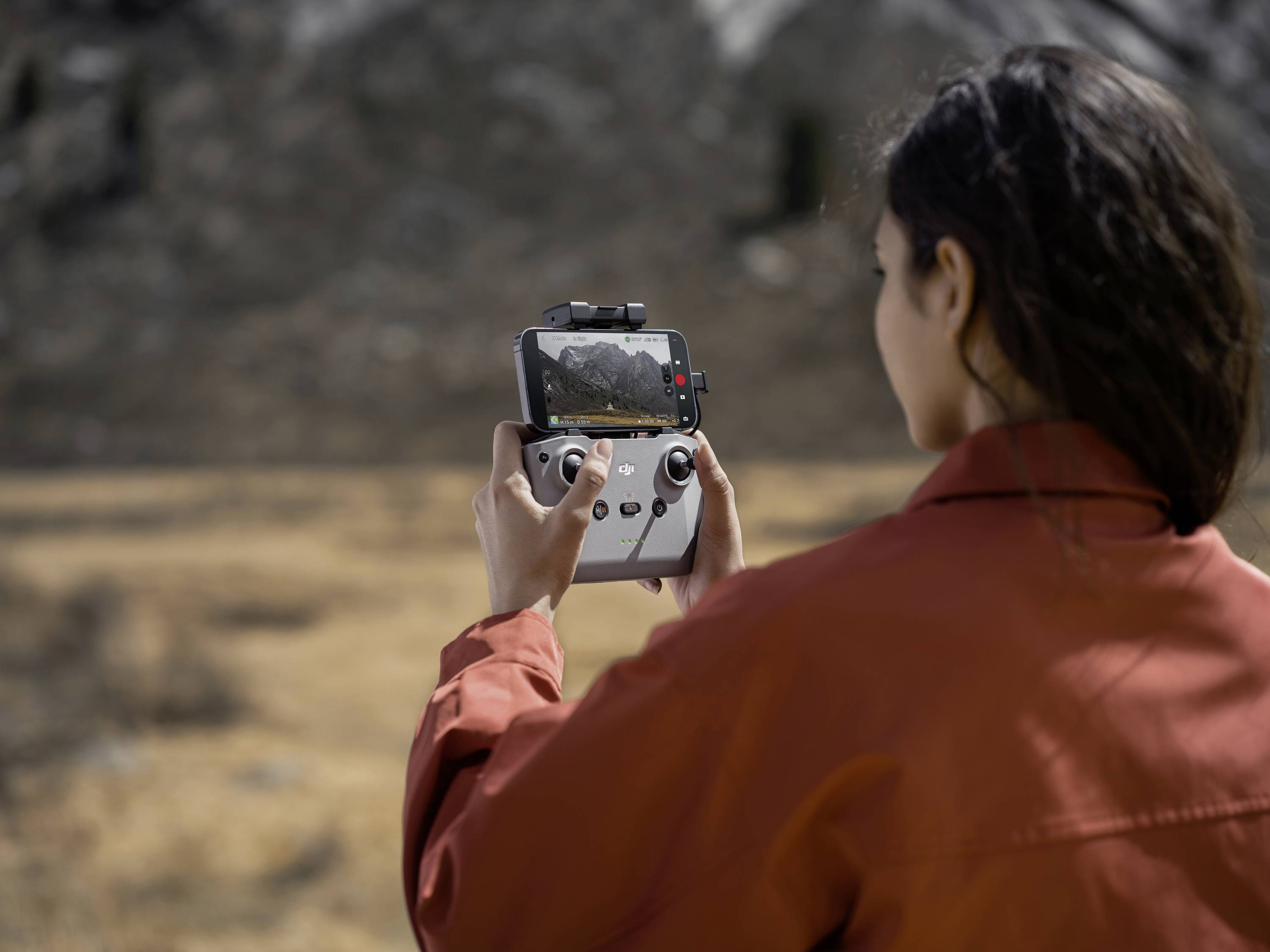 DJI Air 3 Fly More Combo (RC-N2) Quadrocopter RtF Dual Kameraflug, Profi Lichtgrau