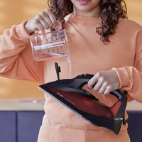 Philips Home Azur 7000 Series DST7022/40 Dampfbügeleisen 2800W Schwarz/Rot Philips Home Azur 7000 Series DST7022/40 Dampfbügeleisen 2800W Schwarz/Rot