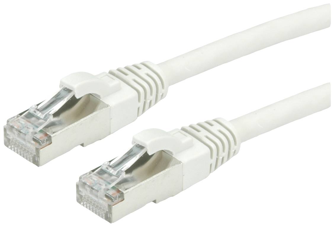 Ein weißes Netzwerkkabel mit zwei RJ45-Steckern, geeignet für die Verbindung von Computern mit einem Netzwerk.