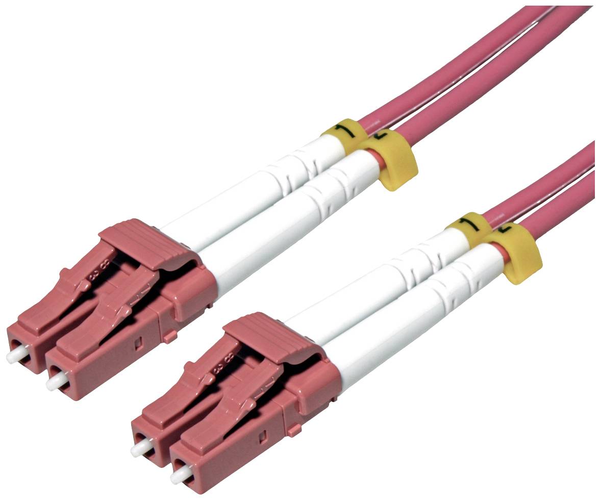 Zwei rote LC-Duplex-Lichtwellenleiterkabel mit gelben Clips, verbunden zur Datenübertragung.