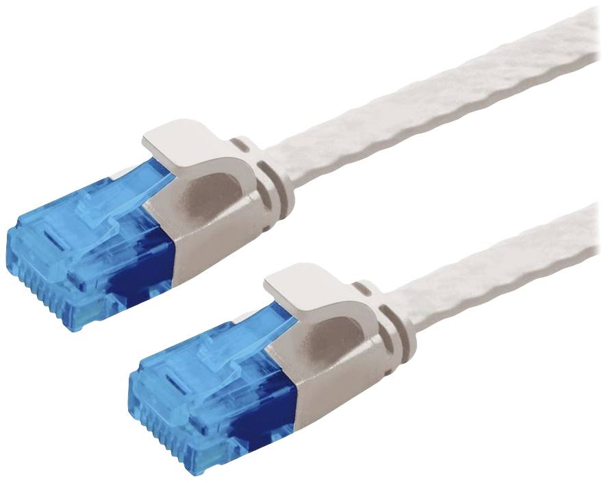 Ein weißes Netzwerkkabel mit blauen RJ45-Steckern an beiden Enden, typisch für Ethernet-Verbindungen in Computernetzwerken.