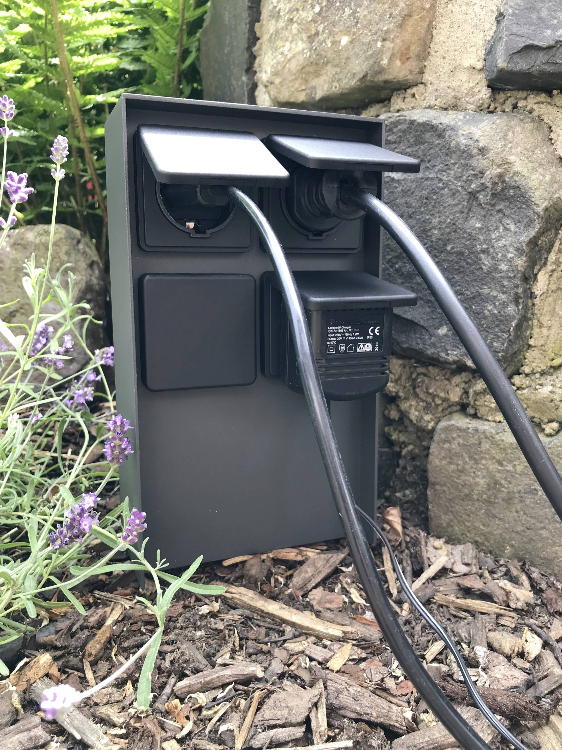 BOLD 11030 Gartensteckdose 4fach Anthrazit ohne Kabel