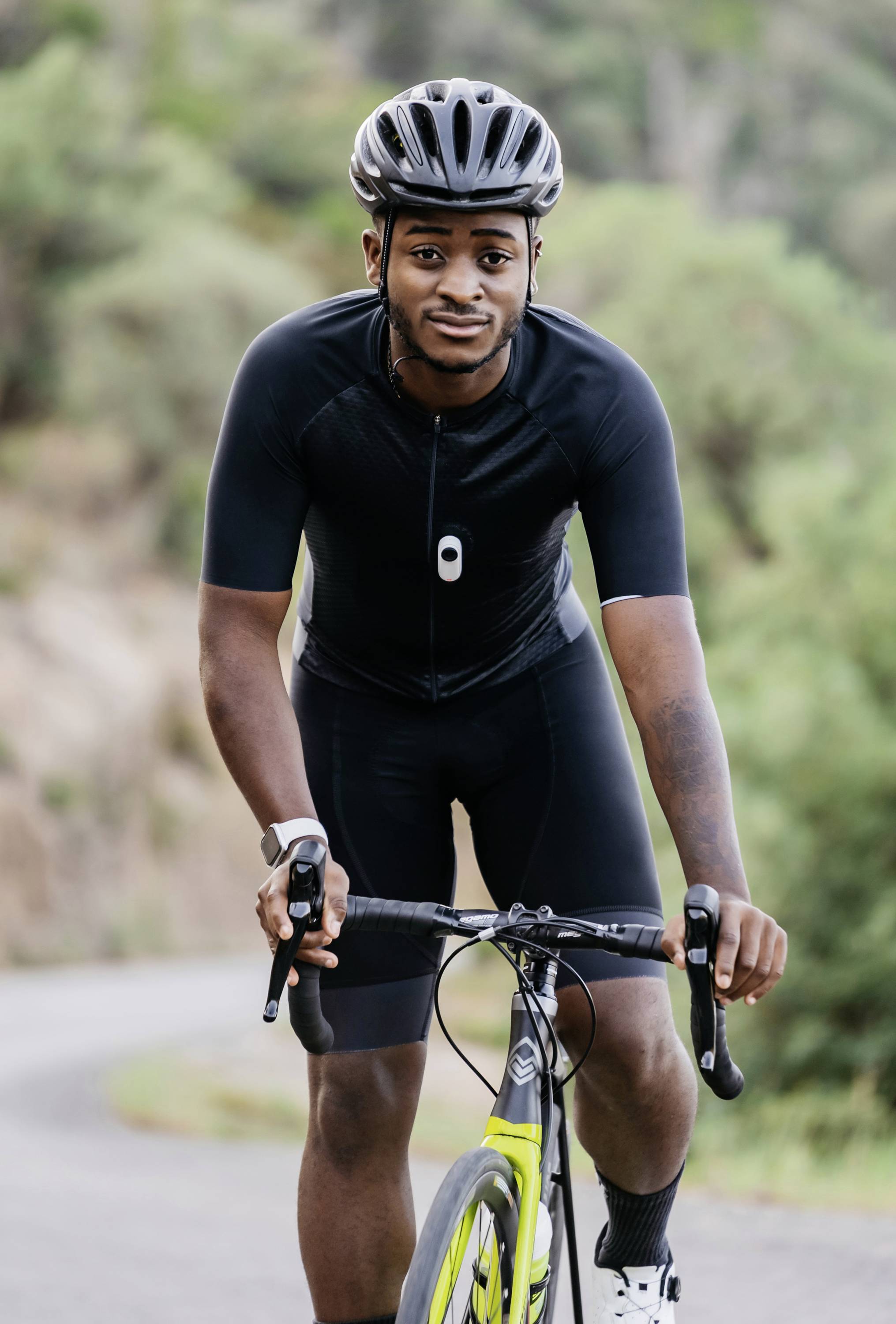 Insta360 GO 3 (64GB) Action Cam 2.7K, Bluetooth, Bildstabilisierung, Mini-Kamera, Spritzwassergeschützt, Touch-Screen, Wasserfest, Zeitlupe