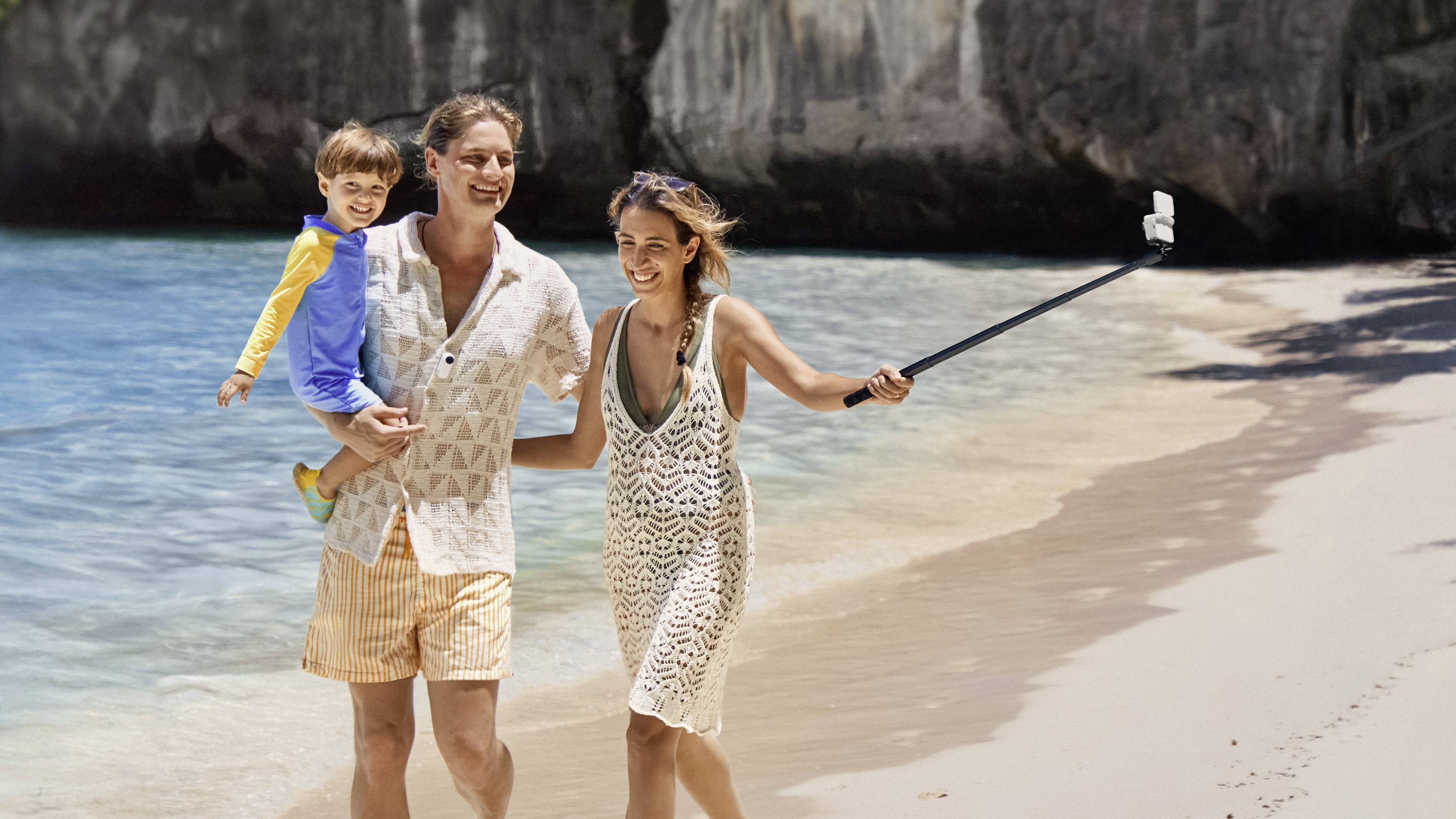 Insta360 GO 3 (64GB) Action Cam 2.7K, Bluetooth, Bildstabilisierung, Mini-Kamera, Spritzwassergeschützt, Touch-Screen, Wasserfest, Zeitlupe