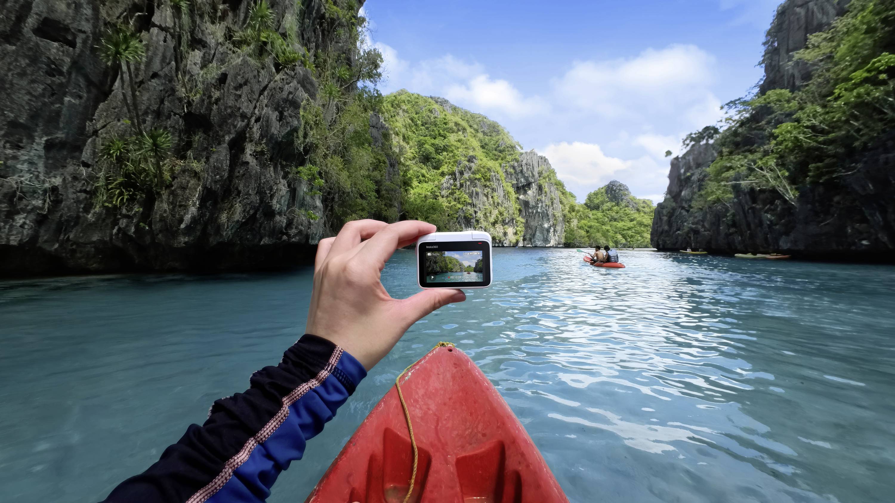 Insta360 GO 3 (64GB) Action Cam 2.7K, Bluetooth, Bildstabilisierung, Mini-Kamera, Spritzwassergeschützt, Touch-Screen, Wasserfest, Zeitlupe