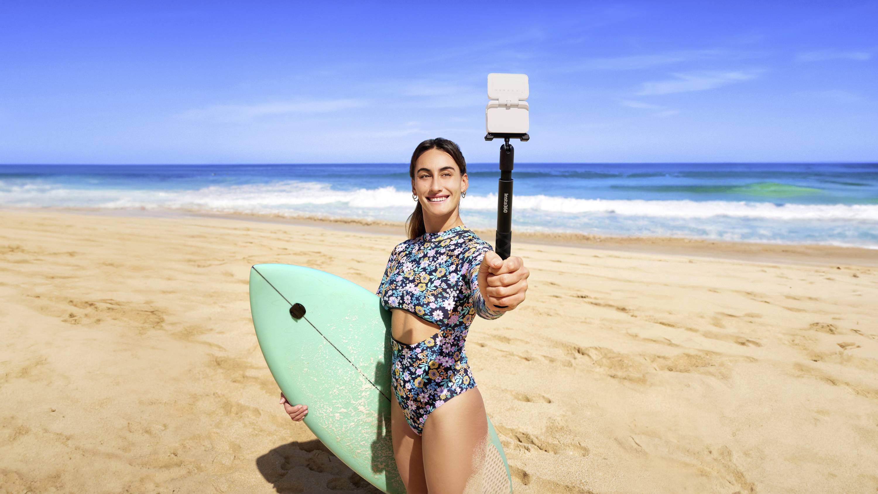 Insta360 GO 3 (64GB) Action Cam 2.7K, Bluetooth, Bildstabilisierung, Mini-Kamera, Spritzwassergeschützt, Touch-Screen, Wasserfest, Zeitlupe