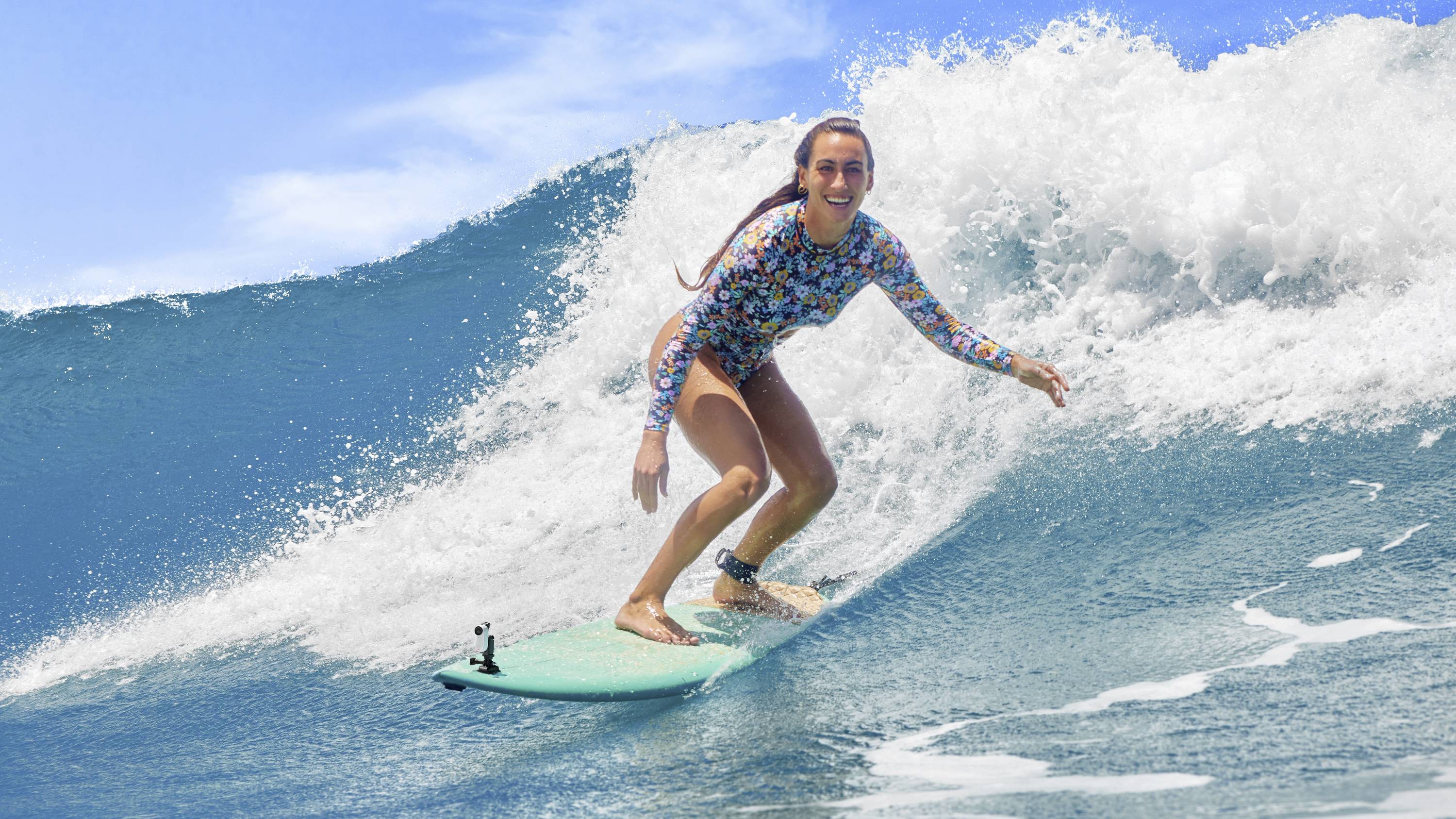 Insta360 GO 3 (64GB) Action Cam 2.7K, Bluetooth, Bildstabilisierung, Mini-Kamera, Spritzwassergeschützt, Touch-Screen, Wasserfest, Zeitlupe