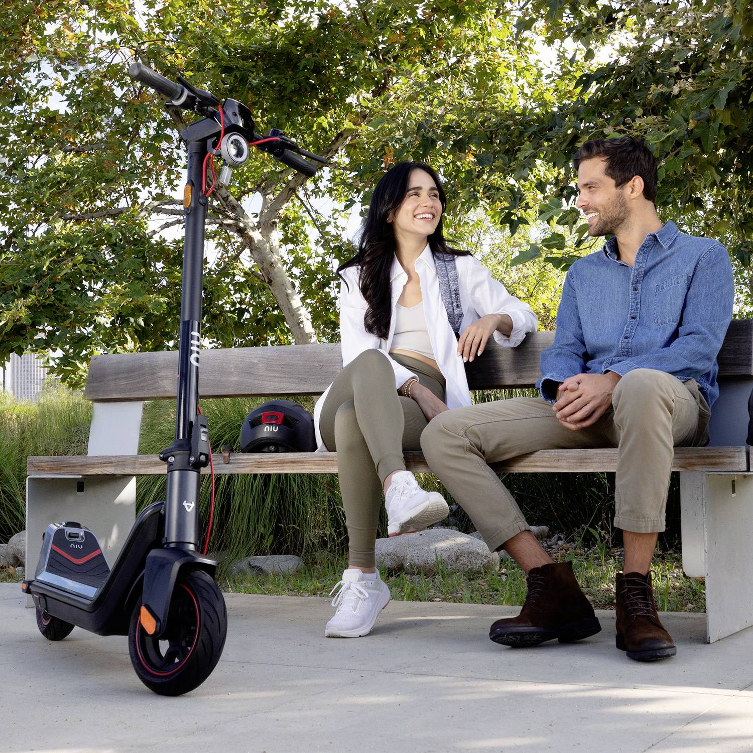 NIU KQi3 MAX E-Scooter Schwarz Li-Ion 48 V 12.66 Ah Straßenzulassung: Deutschland